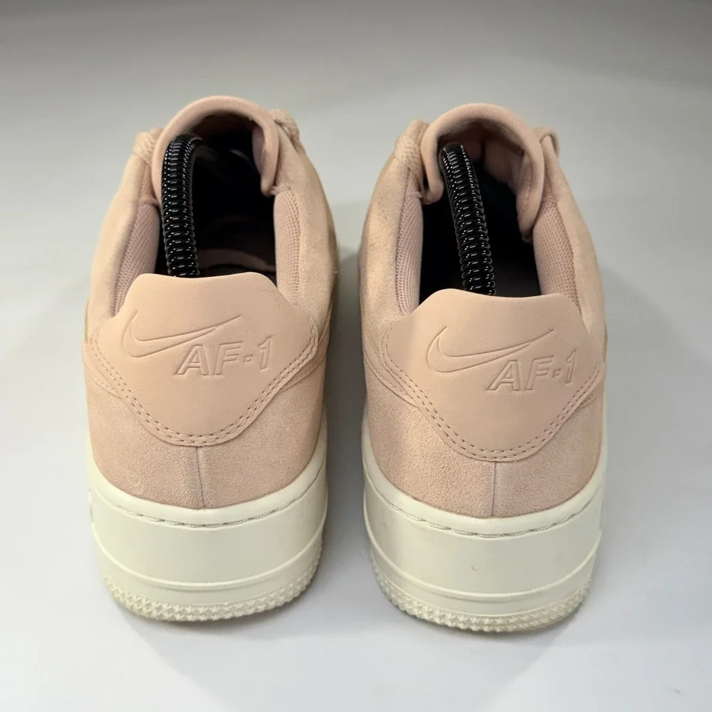 Nike Air Force 1 Low Sneaker Women 10 Particle Beige Suede Platform Sporty Retro